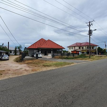 Chander'S Villa Paramaribo Esterno foto